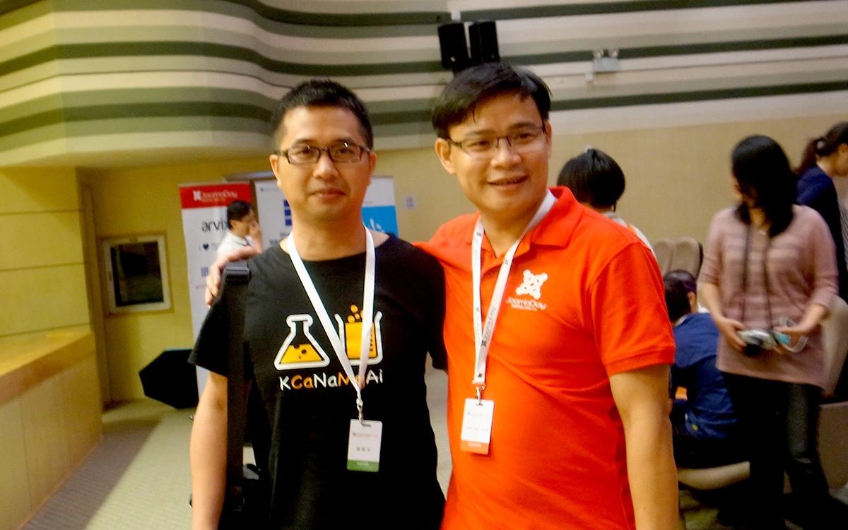 野草工作室与JoomlArt CEO